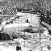 Tausende Zuschauer drängten sich während der Olympischen Spiele 1972 rund um den Eiskanal. Auch der Pressechef Klaus Wäschle genoss bei aller Anspannung die ausgelassene Stimmung – bis das schreckliche Attentat das Ende der „Heiteren Spiele“ bedeutete. 
