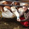 Landwirt Andreas Kraus aus Deubach produziert eine verträgliche Milch und ist für den Ceres-Award nominiert. 	