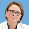 CDU-Politikerin Annette Widmann-Mauz sagt, Frauen komme bei der Integration von Familien eine wichtige Rolle zu.