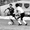 Am 1.6.1982 stand Beckenbauer zum letzten Mal  für den HSV auf dem Platz, danach spielte er noch ein Jahr für New York Cosmos. Im Bild ist er im Zweikampf mit Paul Breitner zu sehen.