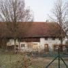 Gemeindeeigene Häuser sollen für die neue Gestaltung der Dorfmitte in Mittelneufnach abgerissen werden.