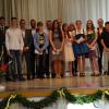 Mit den besten Schulabgängern 2015/16 an der Mittelschule Meitingen Alexander Stöckl, David Stuhler, Isabell Wagner, Helena Nikol, Anna Kruck, Hannah Stegmiller und Johannes Lindemeyr (von links) freuen sich Rektor Bernhard Berchtenbreiter, Bürgermeister und Schulverbandsvorsitzender Michael Higl, die Lehrkräfte Florian Schwering, Florian Möckl, Heinrich Weigert, Friedhelm Luther, Claudia Hanke, Christian Olmer und Konrektorin Rosmarie Gumpp (von links). 