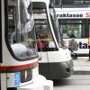 Es zeichnet sich immer deutlicher ab, dass Fahrgäste von Trams, Bussen und Zügen in der Region Augsburg zum Jahreswechsel von der sonst üblichen Preiserhöhung verschont bleiben.  	