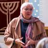 Claudia Roth spricht in der Synagogo über die Vorfälle in der Silvesternacht.