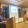 Bürgermeister Bernd Langbauer informiert die Deisenhauser Bürger über die aktuelle Lage in der Gemeinde.