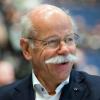 Dieter Zetsche wird nach seinem Abschied als Daimler-Chef jährlich mindestens 1,05 Millionen Euro Ruhegehalt bekommen.