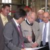 2008, Landtagswahlkampf: Der damalige bayerische Ministerpräsident Günther Beckstein (Vierter von links) besucht die Firma Faist. 