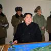 Diese von der Regierung Nordkoreas zur Verfügung gestellte Aufnahme soll Kim Jong Un zeigen, während er den Start einer Interkontinentalrakete überwacht.