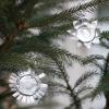 Die Hortkinder des Kinderhauses Hagenweide bastelten aus den Hüllen von abgebrannten Teelichtern Sterne für ihren Baum. 	