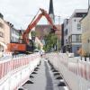 Die Fuggerstraße in Schwabmünchen ist ab Mittwoch für drei Tage voll gesperrt, weil der finale Fahrbahnbelag aufgetragen wird. 