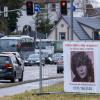 Mit Plakaten wie diesem in Heidenheim sucht die Polizei nach dem Mörder von Sabine Rahn. 