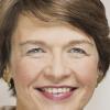 Elke Büdenbender, die Frau des Bundespräsidenten Steinmeier, hält bei der Ulrichspreisverleihung die Laudatio auf die Nothilfeorganisation „Ärzte ohne Grenzen“. 