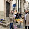 Augsburg feiert die Einführung des Euro in Kroatien: Matthias Fink (links) und Mislav Ilic.