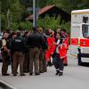 Der am Samstag bei einem Schusswechsel in Geltendorf getötete Mann ist mit hoher Wahrscheinlichkeit der seit langem gesuchte Waldläufer. Die Ermittlungen laufen auf Hochtouren.  