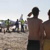 Nahe Lissabon musste ein Flugzeug an einem belebten Strand notlanden. Das kostete aber zwei Menschen, davon ein Kind, das Leben.