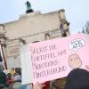 Viele Demonstranten machten sich über die AfD lustig, wie hier: "Selbst eine Kartoffel hat Migrationshintergrund."  