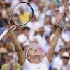 Simona Halep spielt im Wimbledon-Halbfinale 2022 gegen Elena Rybakina.   