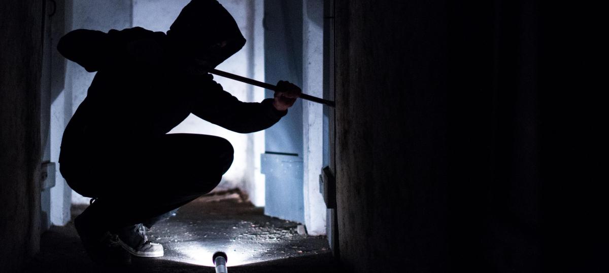 Einbruch in eine Firmenhalle in der Supermond-Nacht