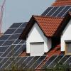 Wo auf Dachflächen im Landkreis Aichach-Friedberg eine Photovoltaikanlage sinnvoll ist, lässt sich jetzt im Internet feststellen. 	