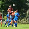 Der FC Maihingen obenauf, hier zu Saisonbeginn im Derby gegen Reimlingen. In dieser Szene klärt Josef Stimpfle am eigenen Strafraum.  