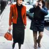 Ein Fotograf folgt Lady Diana Frances Spencer 1980, die damals mit Prinz Charles noch befreundet war. Sie hasste anfangs die Aufmerksamkeit der Presse. (Archivfoto). 