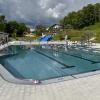 Am Sonntag eröffnete das Freibad in Greifenberg. Es gibt drei Becken, darunter auch einen Kinderbereich.  