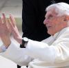 Der emeritierte Papst Benedikt XVI. war von 1977 bis 1982 Erzbischof von München und Freising. Konkrete Vertuschungsversuche im Missbrauchsskandal weist er von sich. (Archivbild)