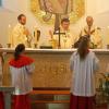 Im Rahmen des Kapitelsjahrtag zelebrierte Dekan Konrad Bayerle (Mitte) auch eine Messe in der Kirche in Tagmersheim. 	 	