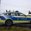 Mit Hubschraubern und vielen Streifenwagen wie hier in Seligweiler fahndete die Polizei nach einem Auto, dessen Fahrerin oder Fahrer vor einer Kontrolle geflohen war.
