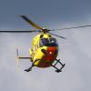 Nach einem Arbeitsunfall in Sielenbach flog ein Rettungshubschrauber einen schwer verletzten 54-Jährigen ins Krankenhaus.