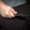 In Weilheim soll ein Mann seine Partnerin mit einem Messer angegriffen haben.