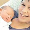 Der kleine Moritz aus Ingolstadt ist das erste Baby des Klinikums Ingolstadt im Jahr 2012. Um 3.07 Uhr brachte ihn seine Mutter, Sabine Meuser, am Neujahrstag auf die Welt. 