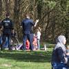 Die Polizei kontrollierte schon am vergangenen Wochenende auch am Kuhsee  in Augsburg. Dort hielten sich einige Leute nicht an die Regeln in Zeiten von Corona. 	 	