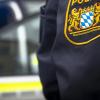 Ein Unbekannter hat in der Maximilianstraße einen Bestellcomputer gestohlen. Die Polizei sucht nach Zeugen. 