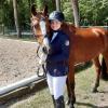 Mit ihrem Pony Don wurde Nicola Miller aus Kissing beim Bundesnachwuchschampionat in Warendorf als Zwölftplatzierte beste bayerische Reiterin auf einem Pony. Mit der Mannschaft landete sie auf dem vierten Platz.  	 	