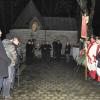 In würdiger Form beging die Stadt Krumbach den Volkstrauertag mit Abordnungen der Vereine und Organisationen und ihrer Fahnen beim Ehrenmal am Westfriedhof.  	