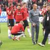 Riesige Enttäuschung: Der FC Ingolstadt konnte den Vorteil aus dem 2:1-Auswärtserfolg beim SV Wehen Wiesbaden nicht nutzen. Nach der 2:3-Heimniederlage steigen die Schanzer in die 3. Liga ab. 