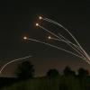 Das israelische Luftverteidigungssystem "Iron Dome" fängt Raketen ab, die aus dem Gazastreifen abgefeuert wurden. 