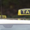 Taxifahrer richtet großen Schaden an