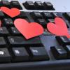 Die Liebe im Internet finden Menschen schon länger – seit 18 Jahren gibt es auch einen passenden Gedenktag dazu, den „Virtual love day“. Wir haben unsere Leser nach ihren Online-Liebesgeschichten befragt. Drei davon stellen wir Ihnen heute vor. 