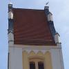Der spätgotische Kirchturm von St. Andreas in Biberberg mit seiner epochentypischen Ornamentik. 