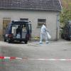Im Laichinger Stadtteil Suppingen (Alb-Donau-Kreis) ist eine 30-jährige Frau tot aufgefunden worden. Sie wurde Opfer eines Gewaltverbrechens. Die Polizei sicherte am Tatort Spuren.