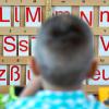 Sprachtest für Kinder: Der CDU-Politiker Linnemann fordert, dass Deutschkenntnisse Voraussetzung für den Besuch der Grundschule sein müssen. 