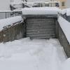 Immense Schneemassen beeinträchtigen das öffentliche Leben im gesamten Landkreis Landsberg. Die Räumfahrzeuge kommen kaum noch nach.