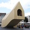 Der Pavillon zog 2022 auf dem Augsburger Rathausplatz anlässlich des 500. Jubiläums der Fuggerei tausende Besucher an. Nun gibt es eine Überraschung, was seine Zukunft betrifft.
