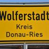 In Wolferstadt stahlen Unbekannte im September gleich zwei Ortsschilder.