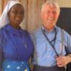 Schwester Emma Kolombe und Alois Held in Malawi. 