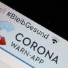 Die Entwickler der Corona-Warn-App ziehen nach 100 Tagen eine positive Bilanz. Die Grünen im Bundestag widersprechen.
