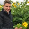 Der Meringer Landwirt Martin Scherer beschreitet mit der Energiepflanze Silphie neue Wege. 	