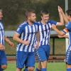 Die Spieler des TSV Kühbach hatten viel Grund zur Freude. Gegen Türkspor Aichach gewannen sie mit 5:3. Hier jubeln die Spieler mit dem Torschützen Wolfgang Schießl (Dritter von rechts).